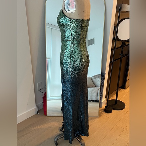 Elegant Strapless Teal Sequin Gown - Picture 3 of 5
